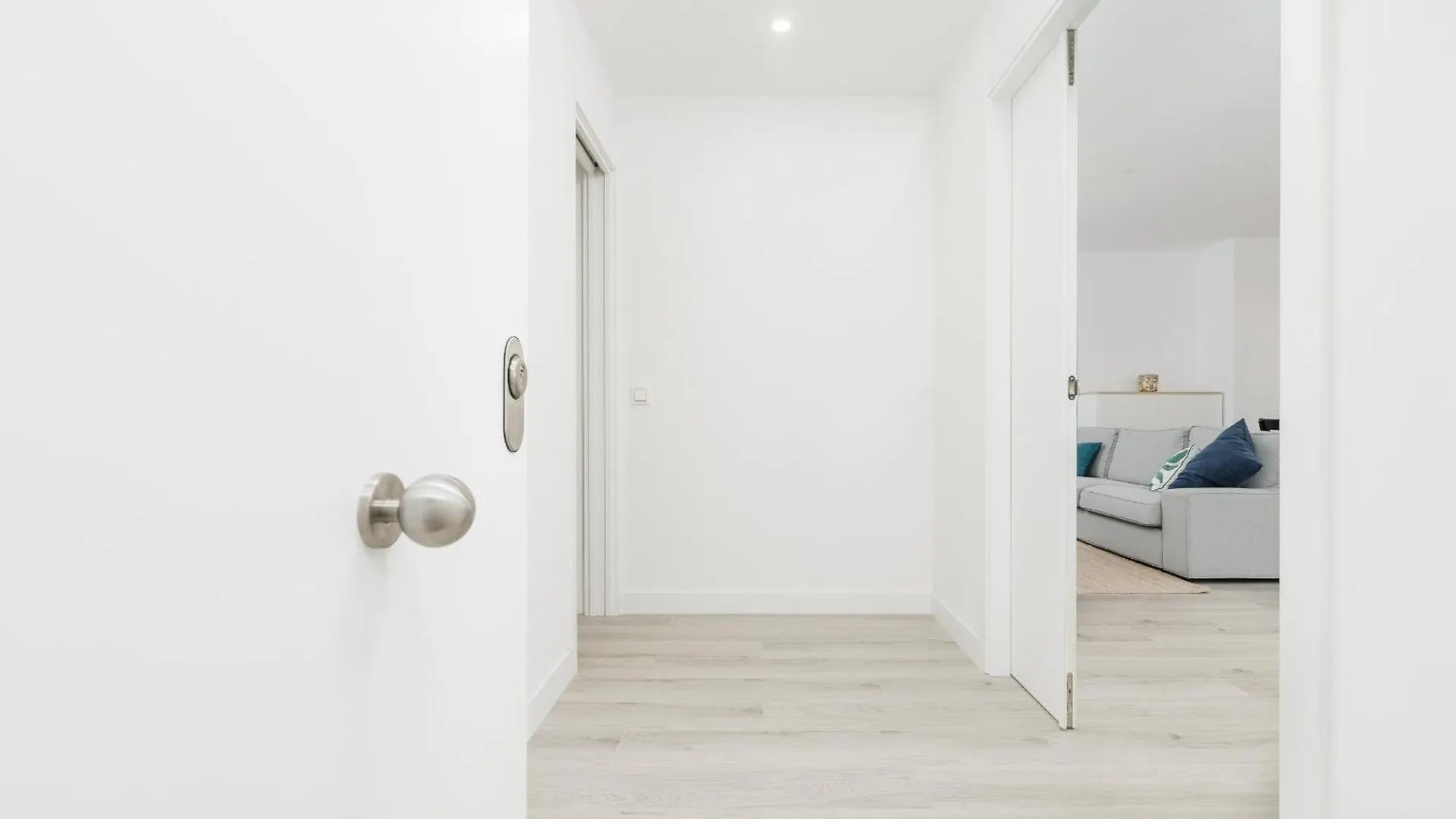 Suite Homes Urban Sky Tower 4 G Málaga 0*,  Spanje