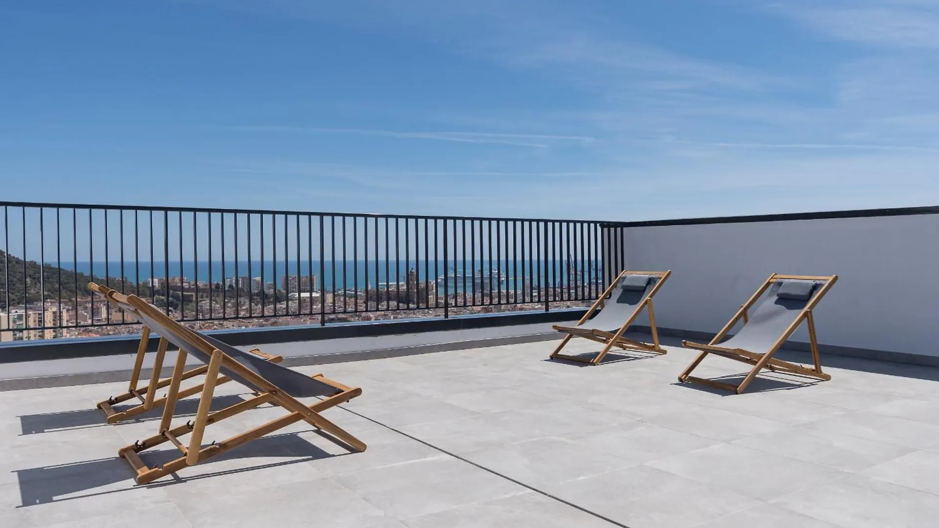 Apartment Suite Homes Urban Sky Tower 4 G Malaga Spain