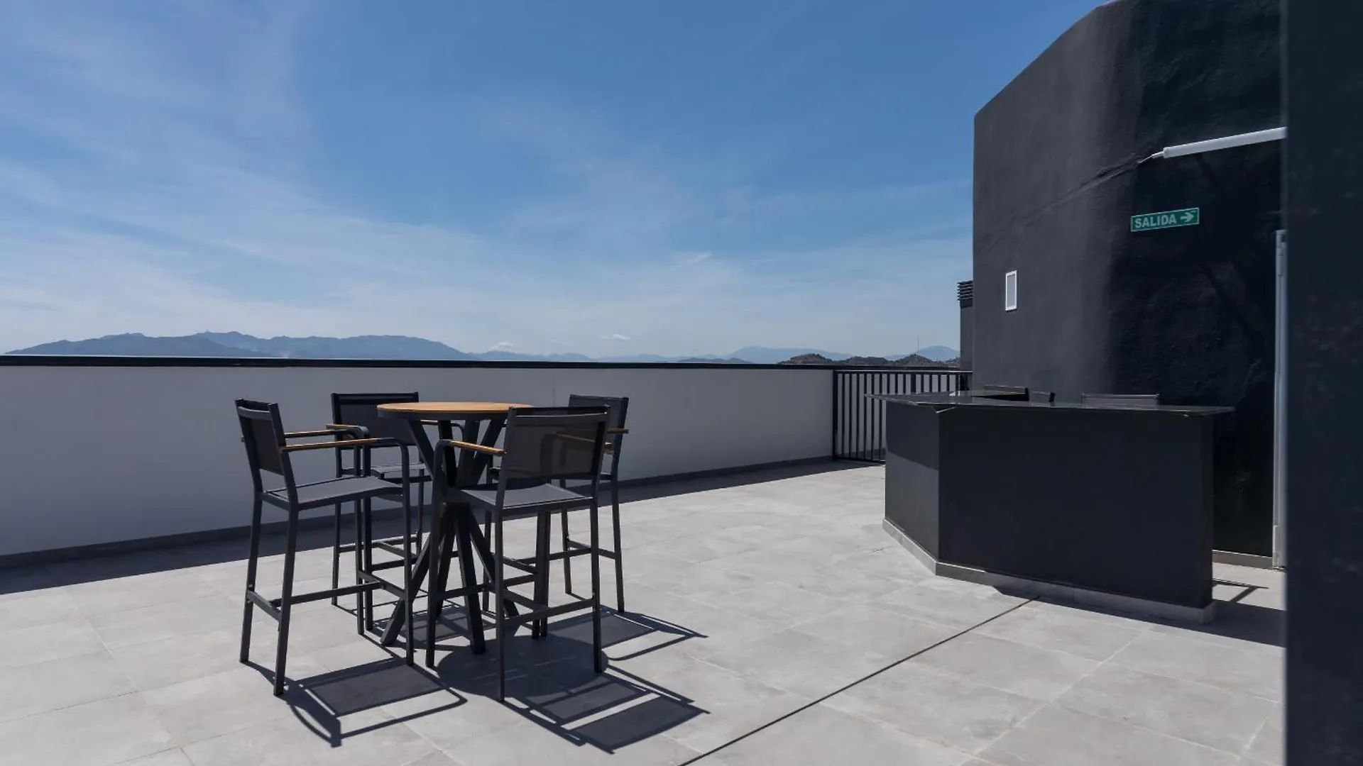 Suite Homes Urban Sky Tower 4 G Malaga Apartment