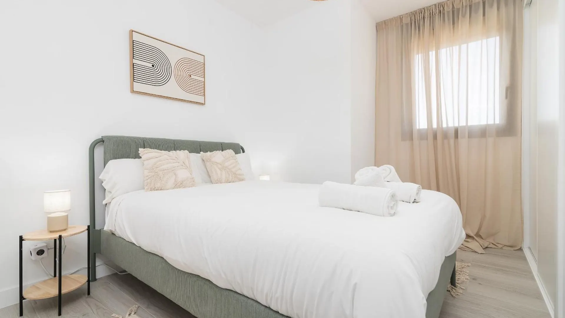 Suite Homes Urban Sky Tower 4 G Malaga Spain